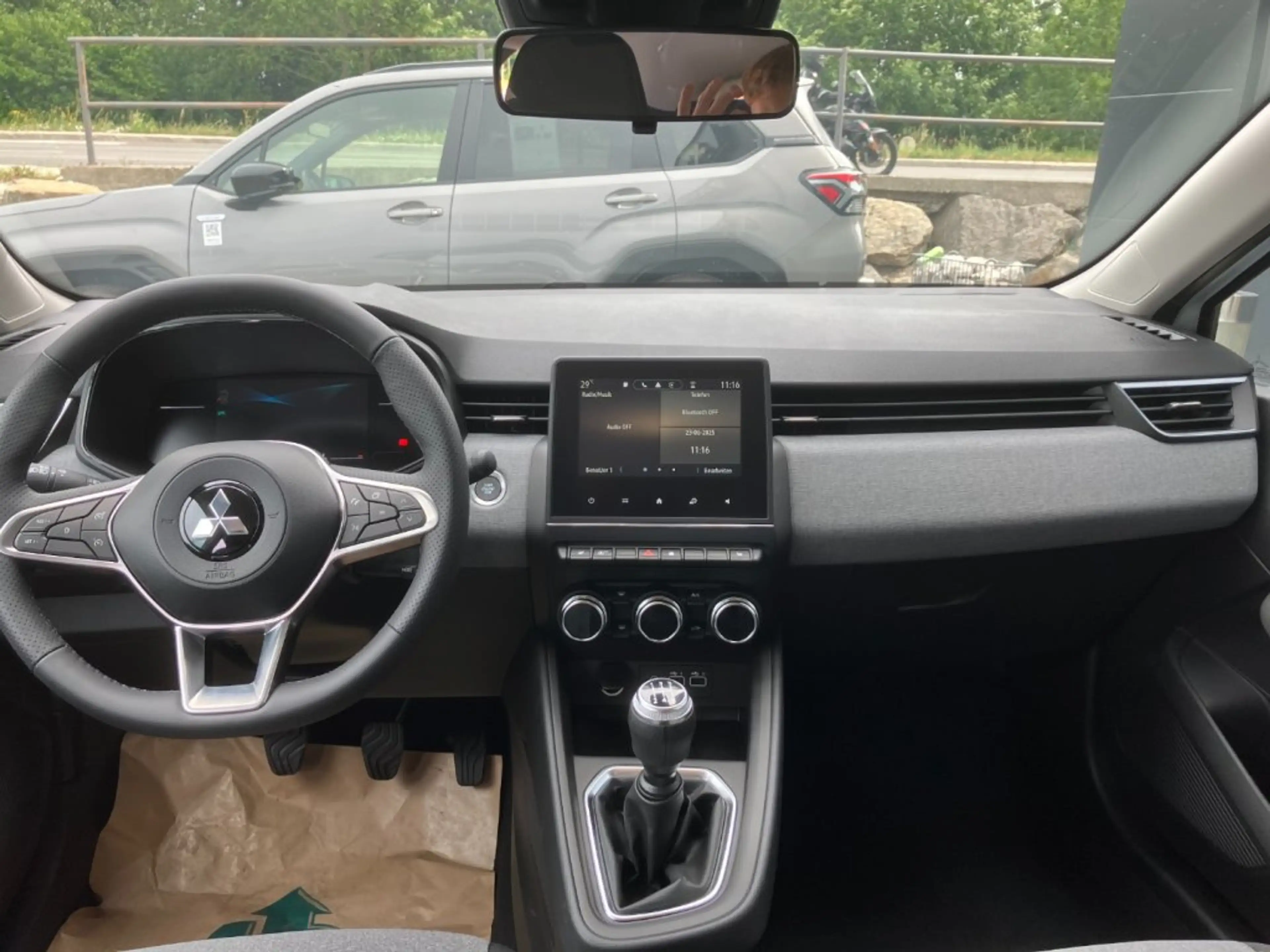 Mitsubishi Colt 1,0 MPI Invite C 25 — photo 9