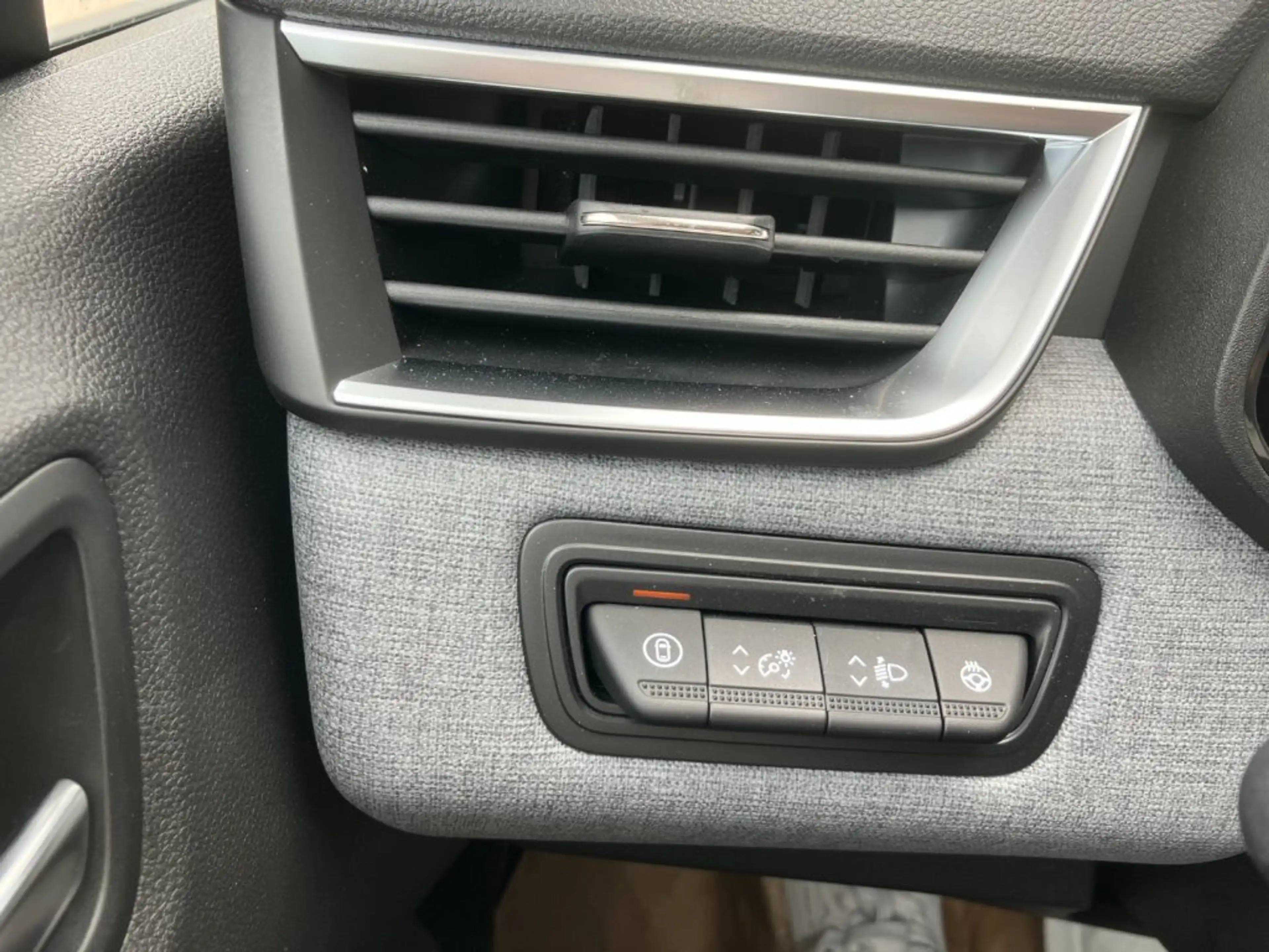 Mitsubishi Colt 1,0 MPI Invite C 25 — photo 12