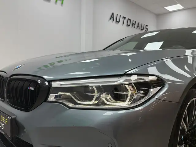 BMW M5 view 10