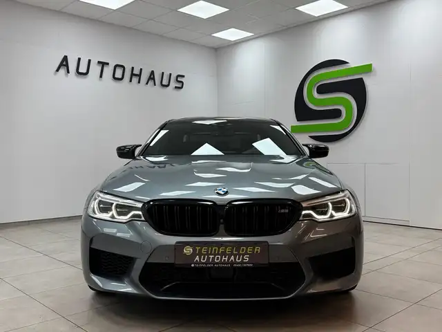 BMW M5 view 2