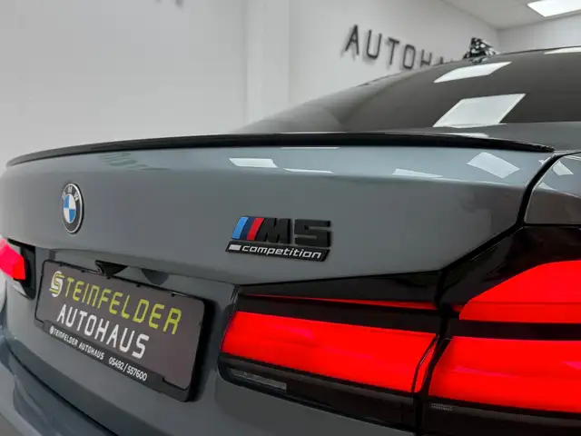 BMW M5 view 7