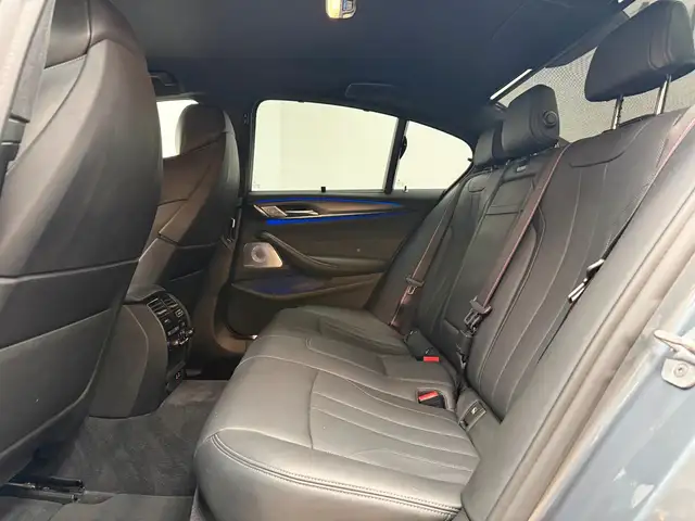 BMW M5 view 15