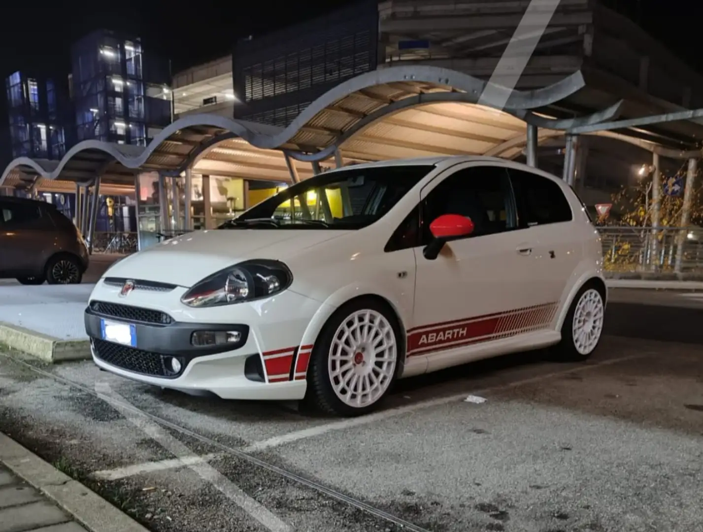 Abarth Punto EVO ESSEESSE 180cv Weiß - 1
