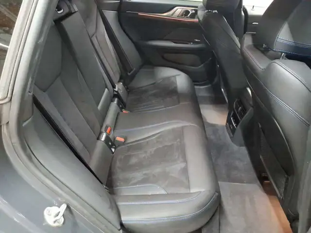BMW 4 Series view 14