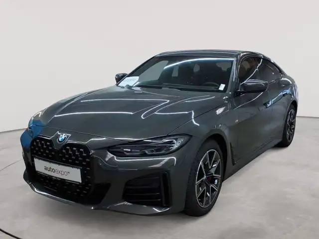 BMW 4 Series view 2