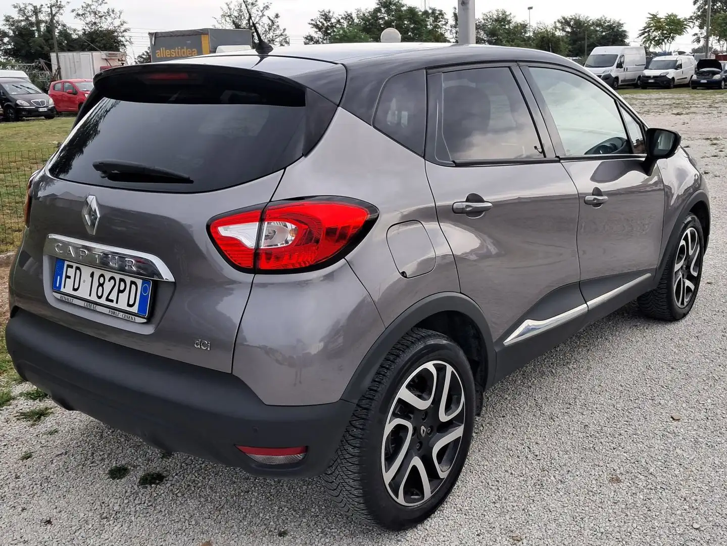 Renault Captur Captur 1500 Dci Intense R-Link 90cv E6 Gris - 2