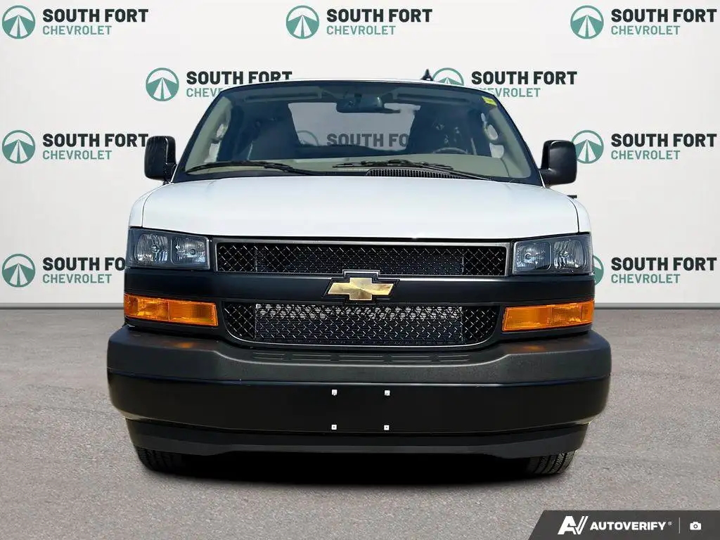 Chevrolet Express 2500 2025 photo 5