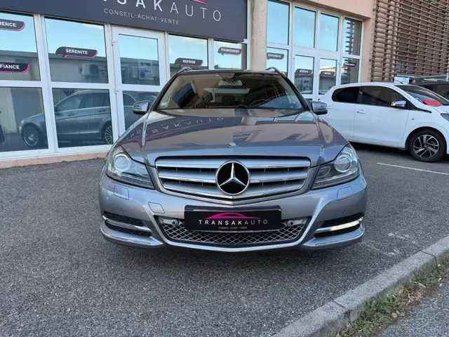 Mercedes-Benz C-Class view 2