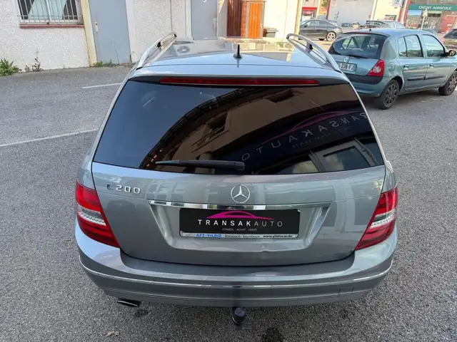 Mercedes-Benz C-Class view 6
