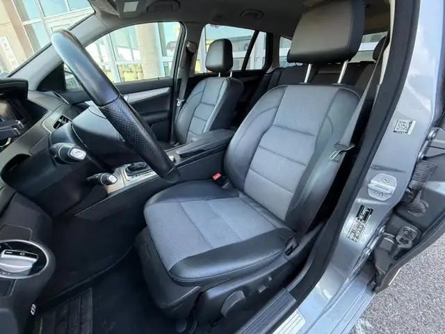 Mercedes-Benz C-Class view 10
