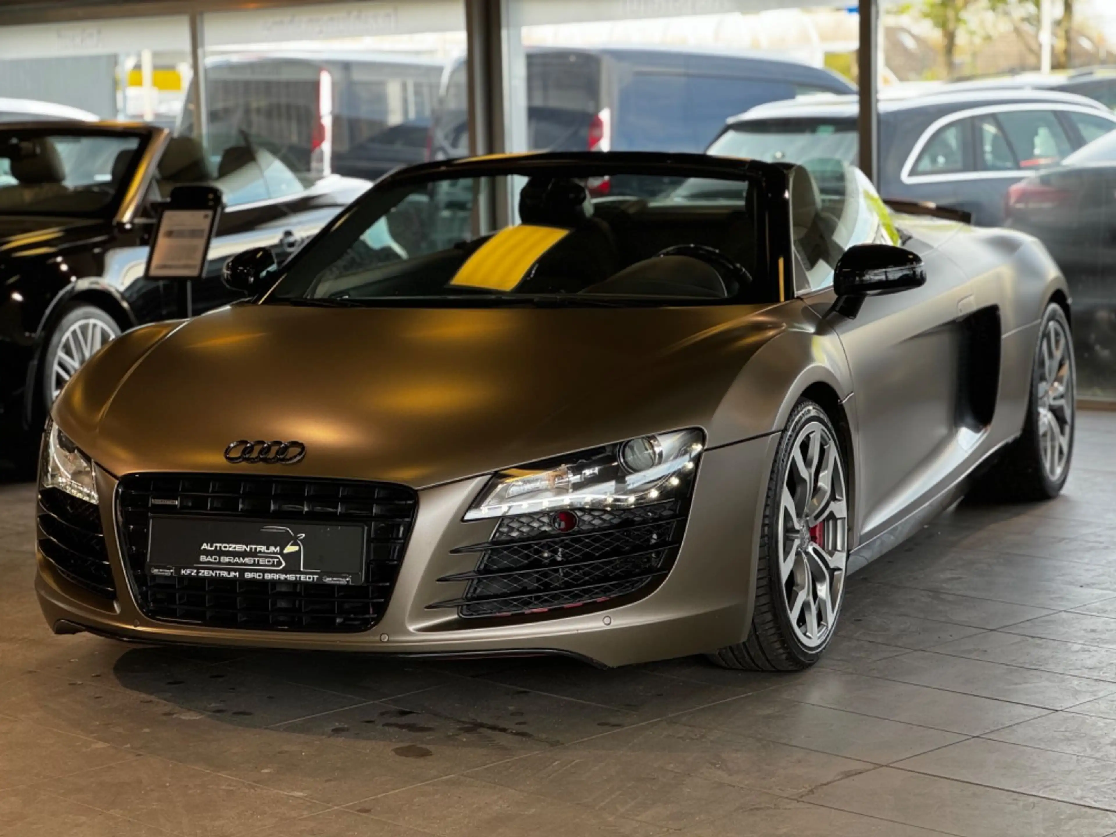 Audi R8 Spyder 4.2 FSI quattro Schalter — photo 2