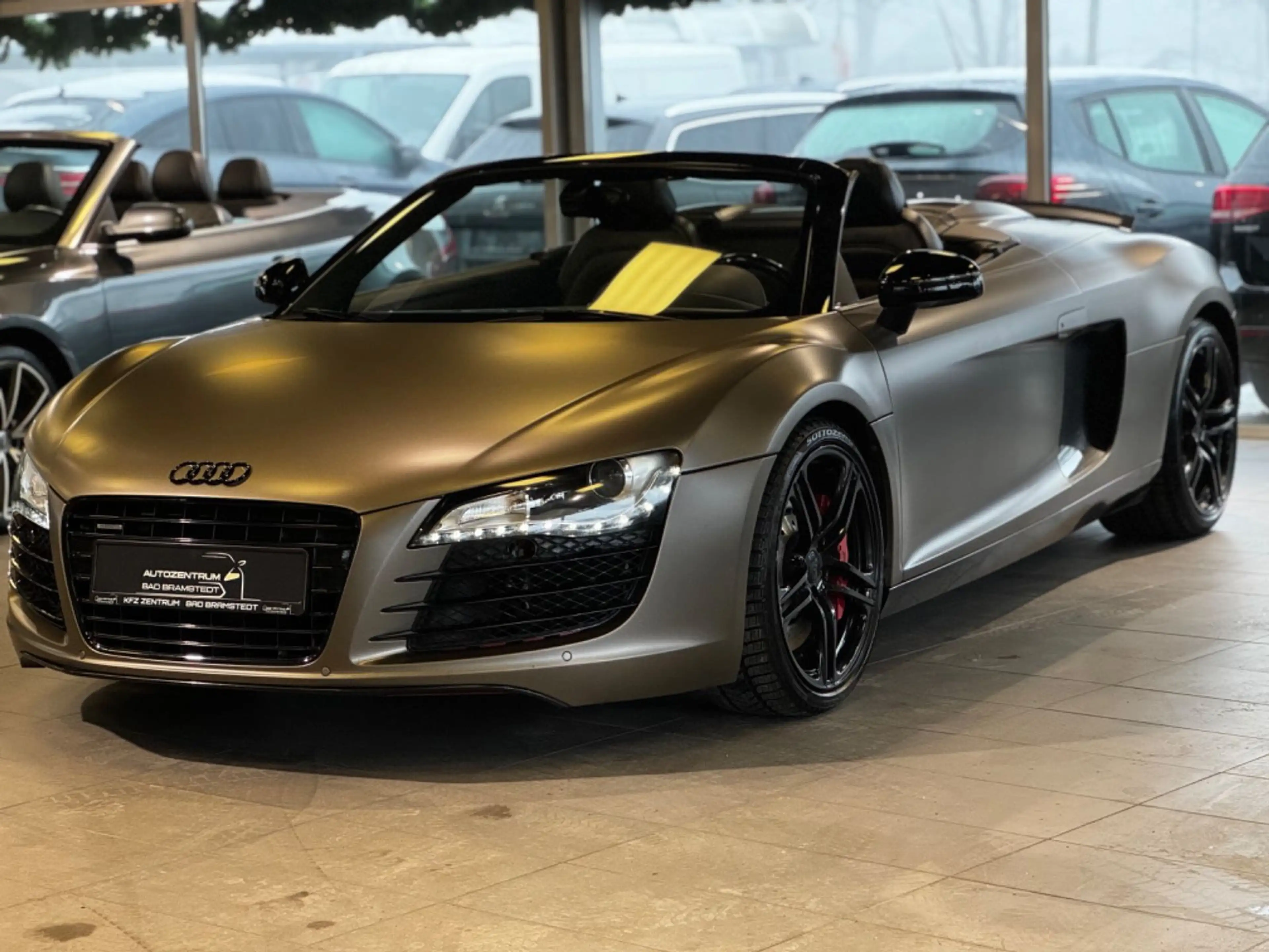 Audi R8 Spyder 4.2 FSI quattro Schalter — photo 4