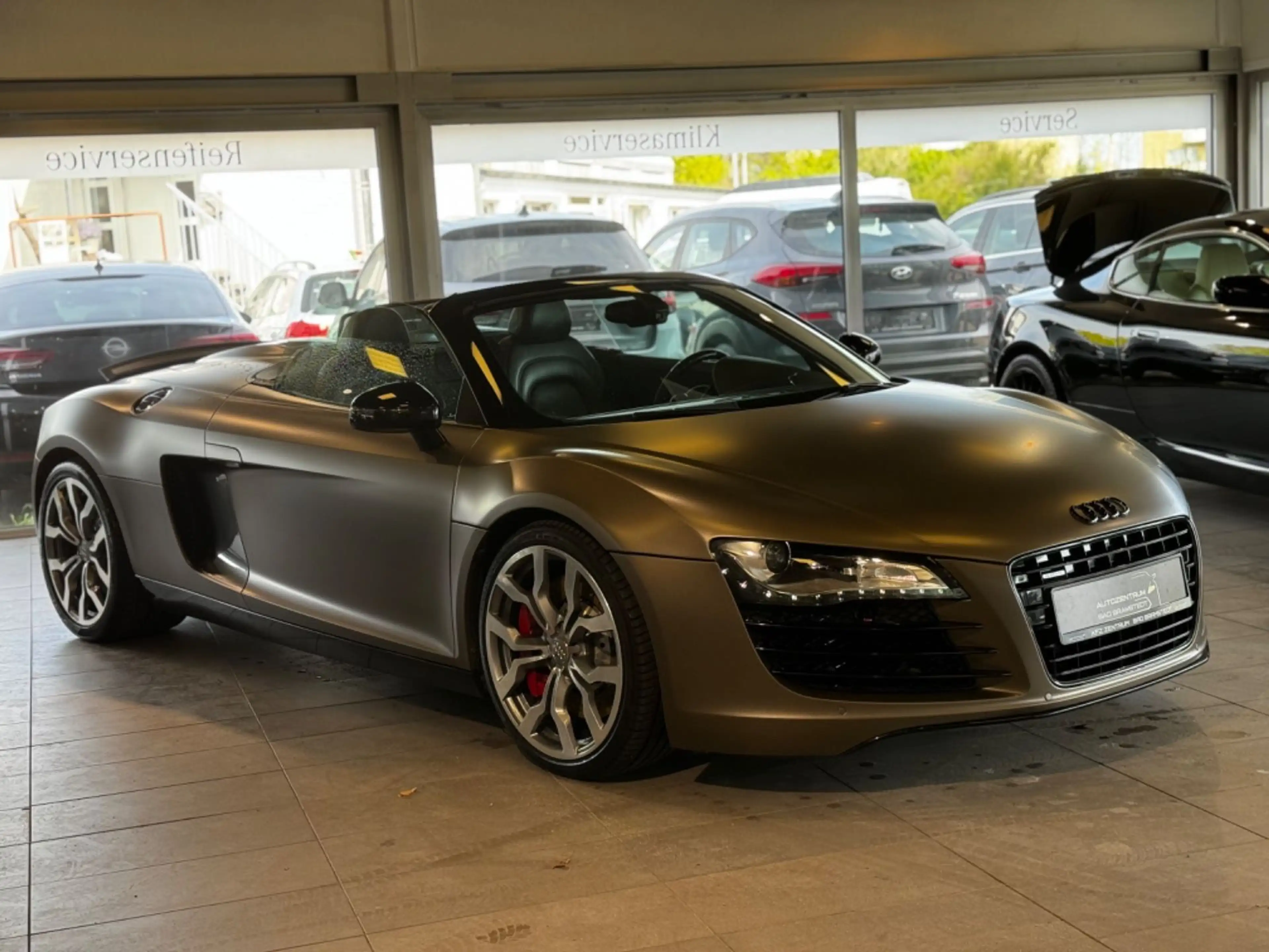 Audi R8 Spyder 4.2 FSI quattro Schalter — photo 14