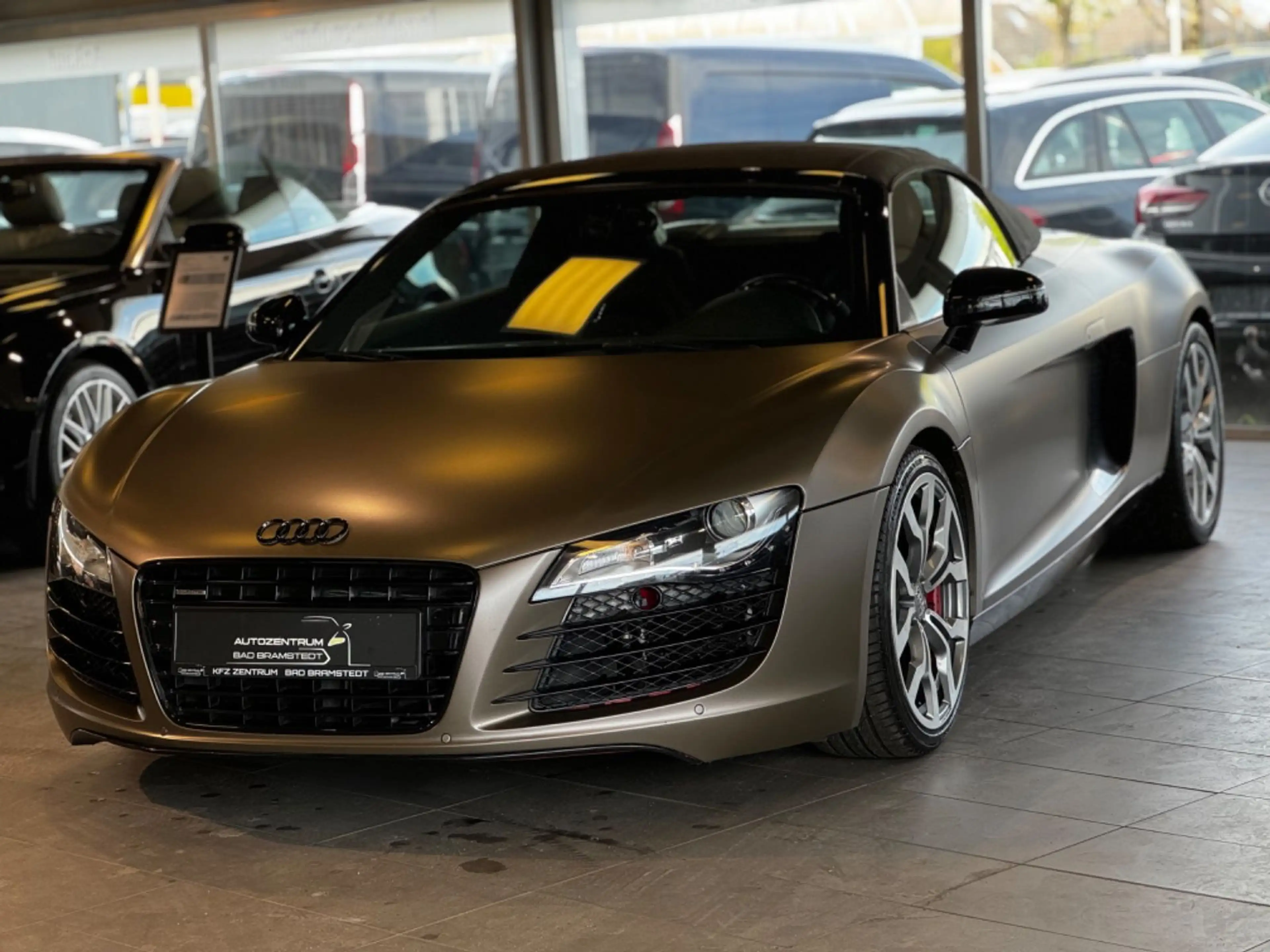 Audi R8 Spyder 4.2 FSI quattro Schalter — photo 3