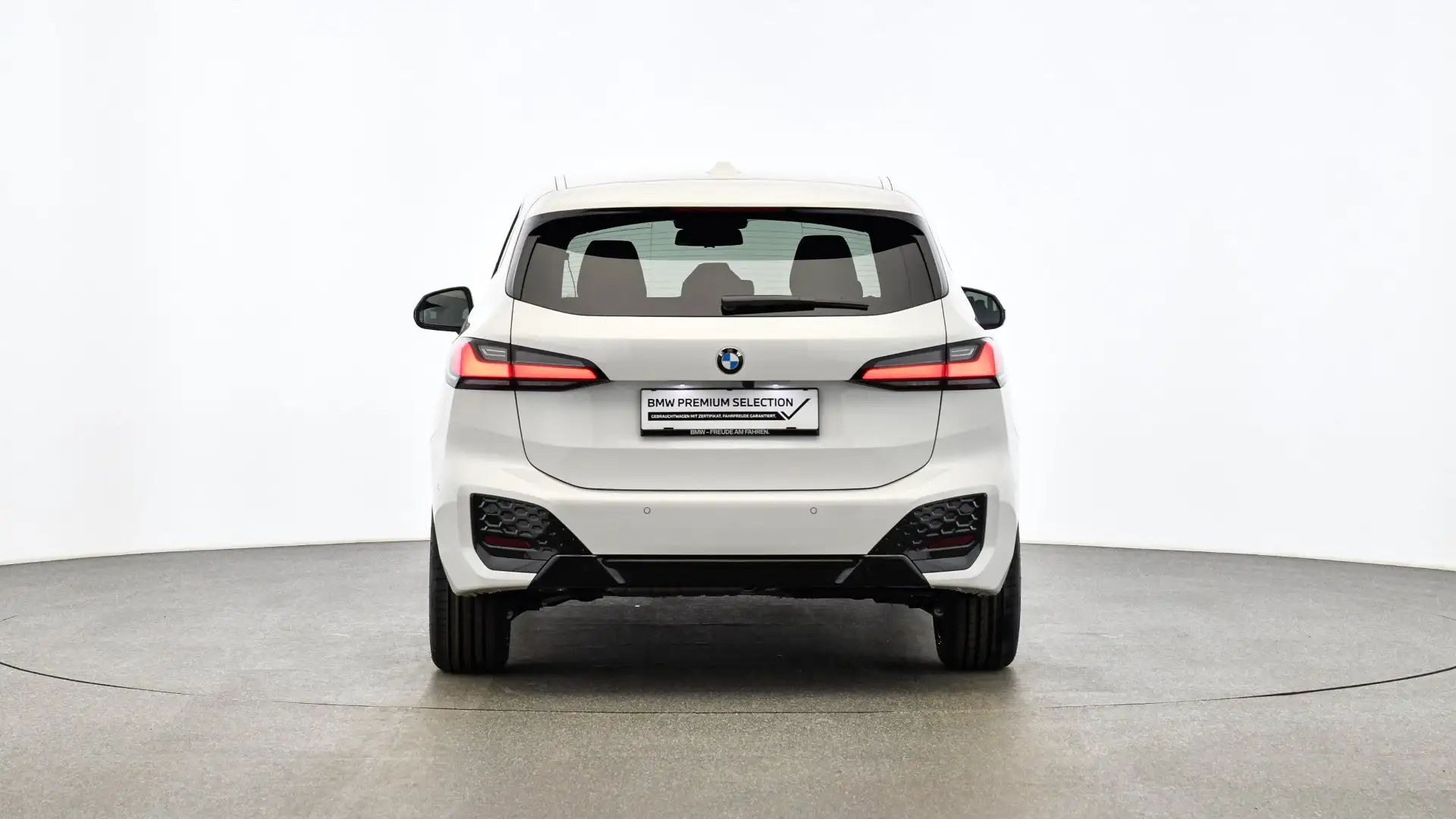 BMW 218 d Active Tourer *Paket Care *M-Sport/360°/DA-Plus/Lenkradhzg.* Weiß - 2