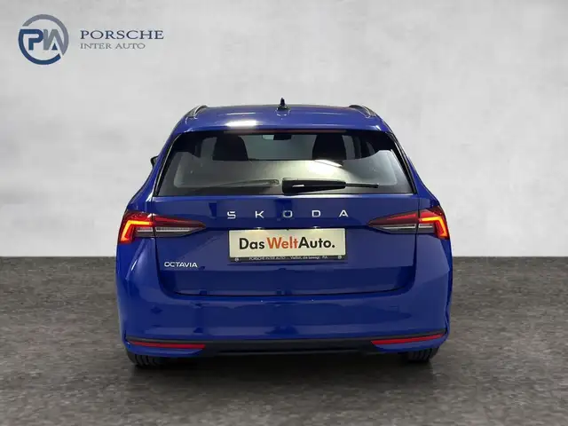 Skoda Octavia view 5
