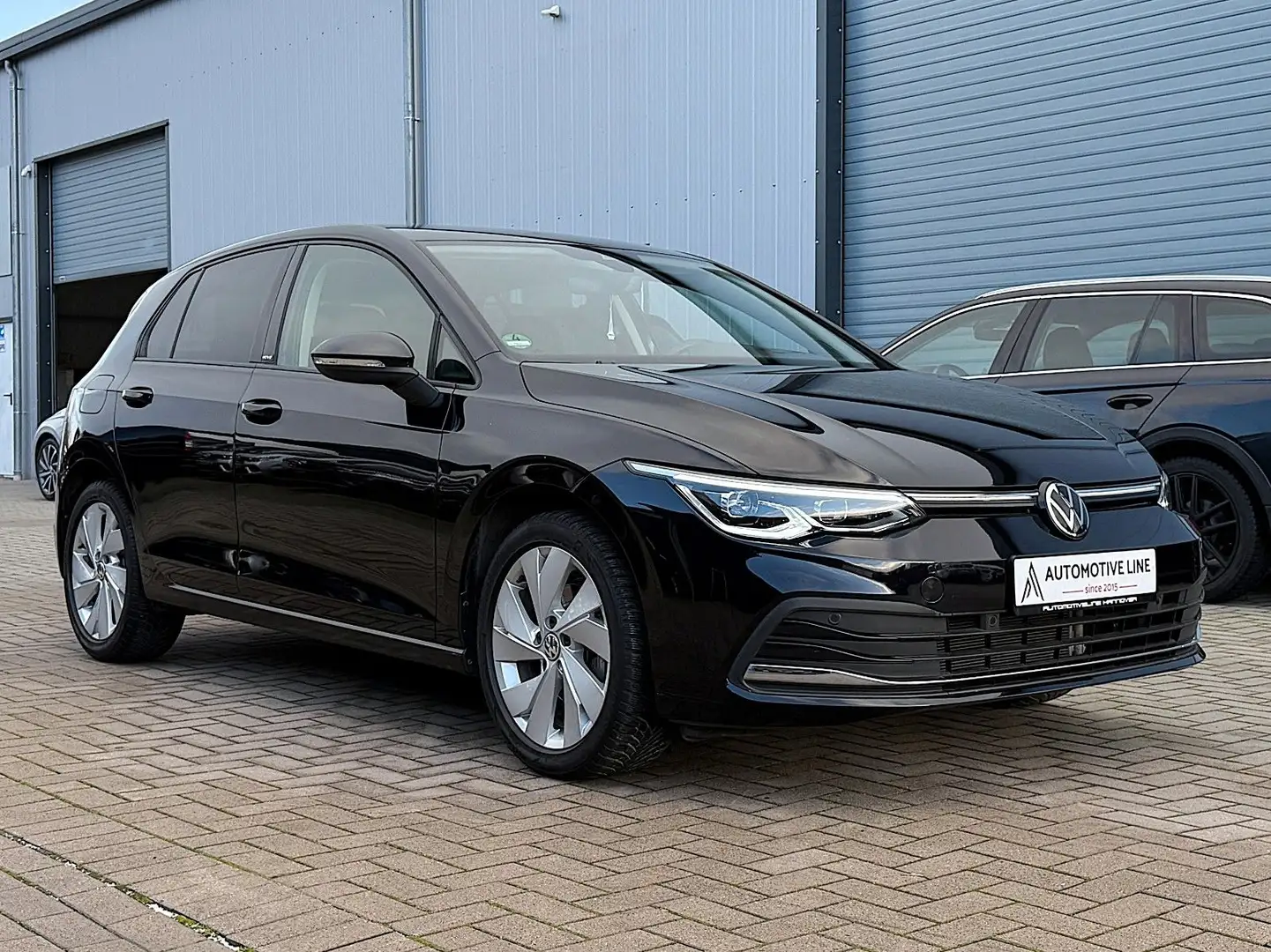 Volkswagen Golf GOLF 8 1.5 eTSI/LED SCHEIN./HEAD UP/AHK/SHZ/ACC/ Noir - 1