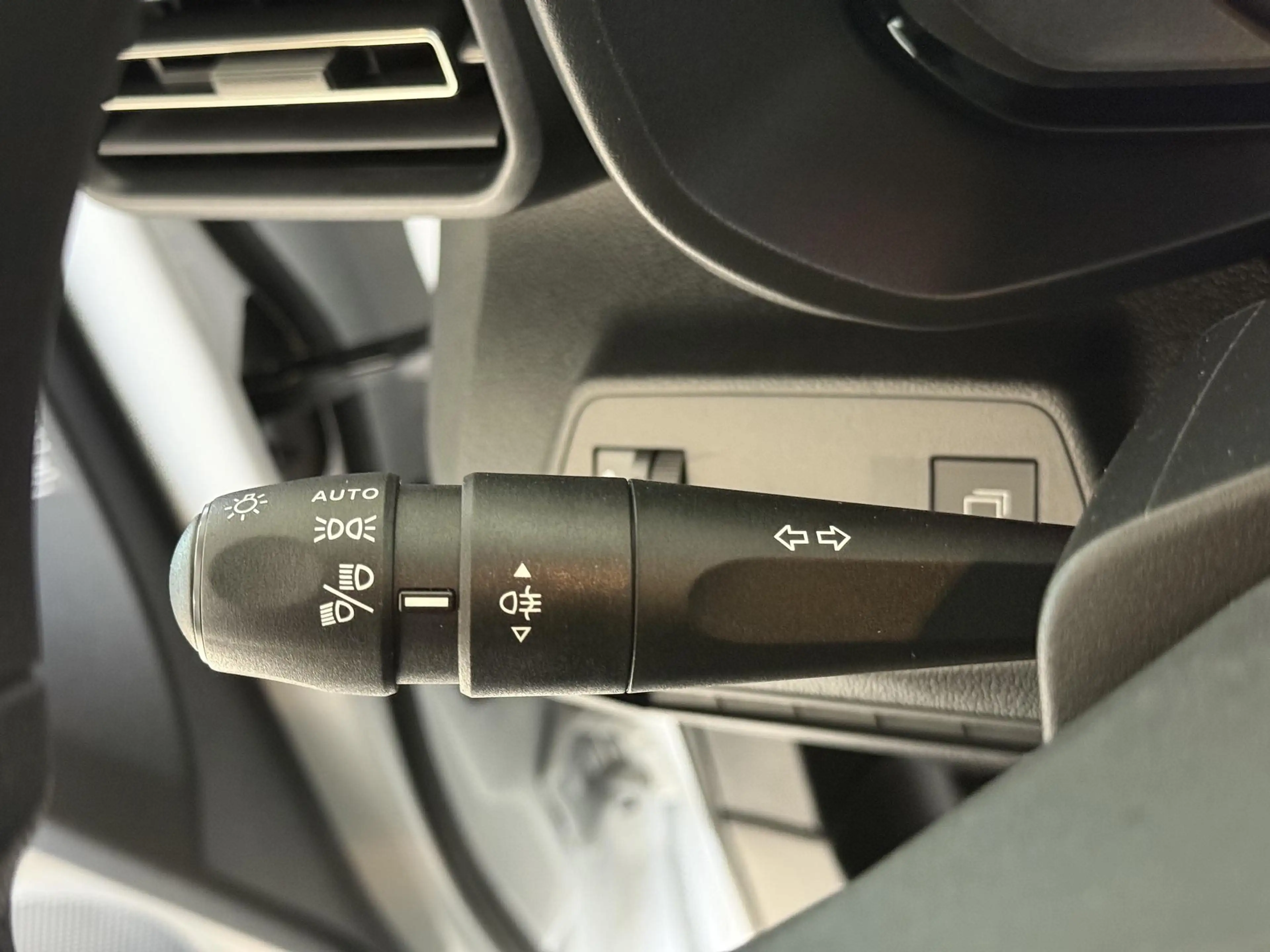 Fiat Doblo L2H1 mit erhöhter Nutzlast 1.5 BlueHDi 96 kW (1... — photo 9