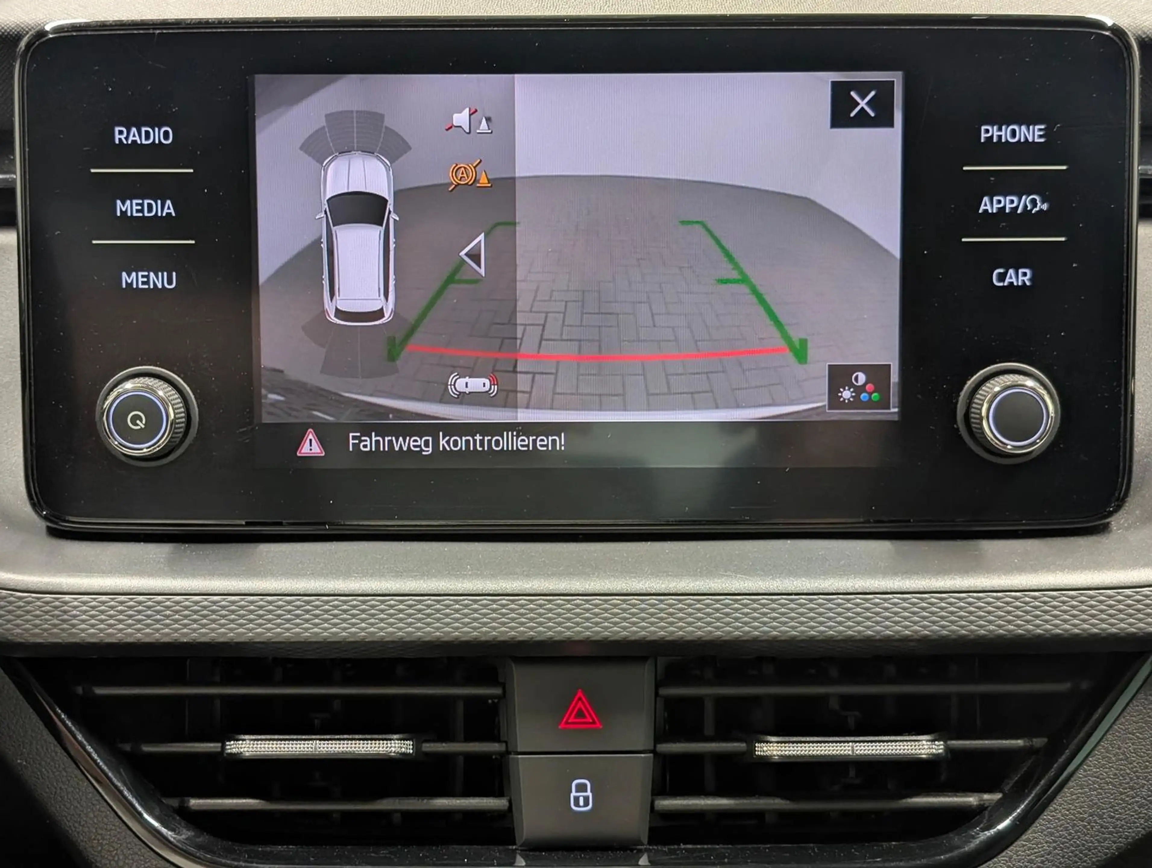 Skoda Kamiq LED/Kam/SHZ/DAB/CarPlay/Tempom./16-LM — photo 15