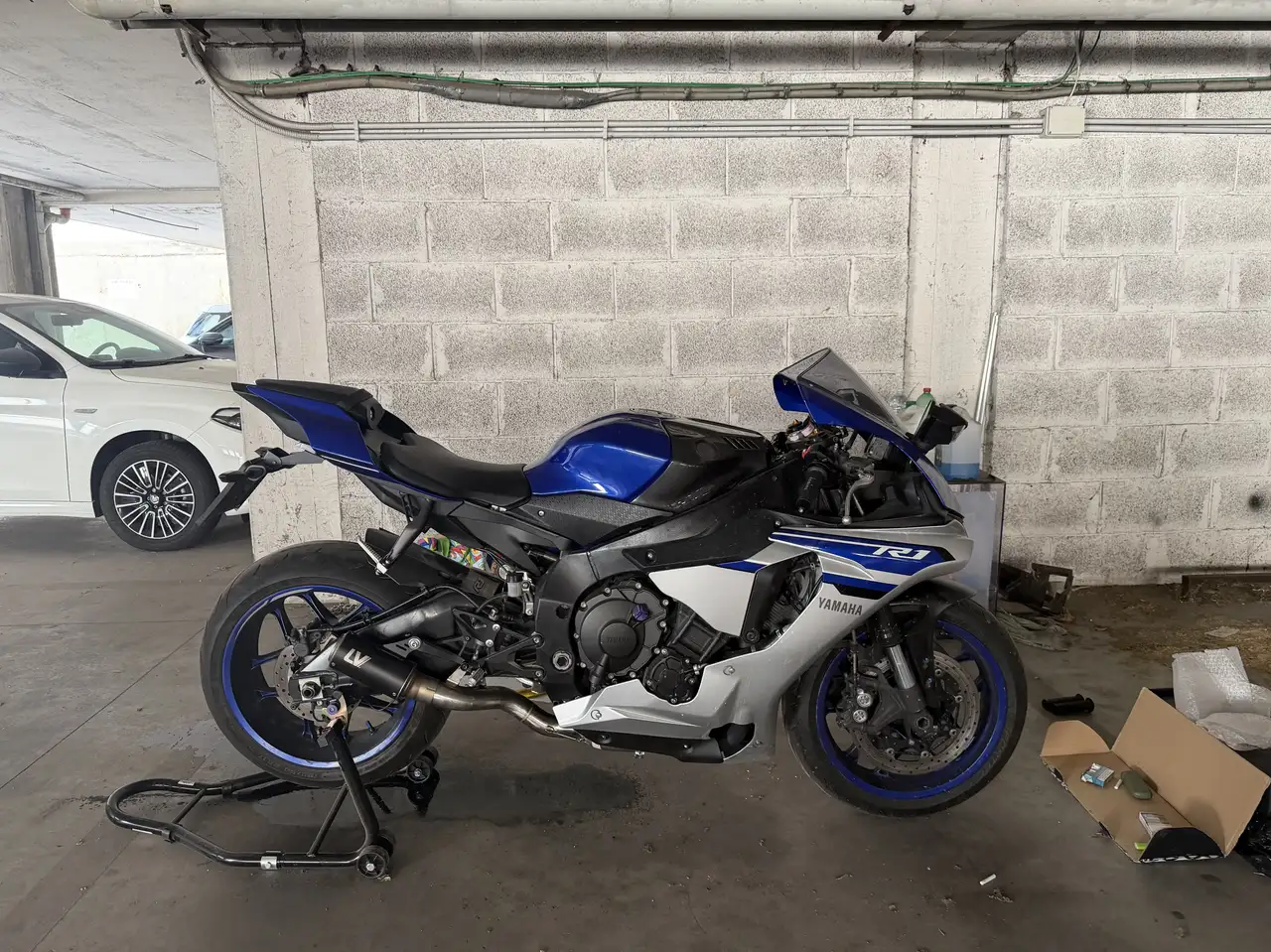 Yamaha YZF-R1