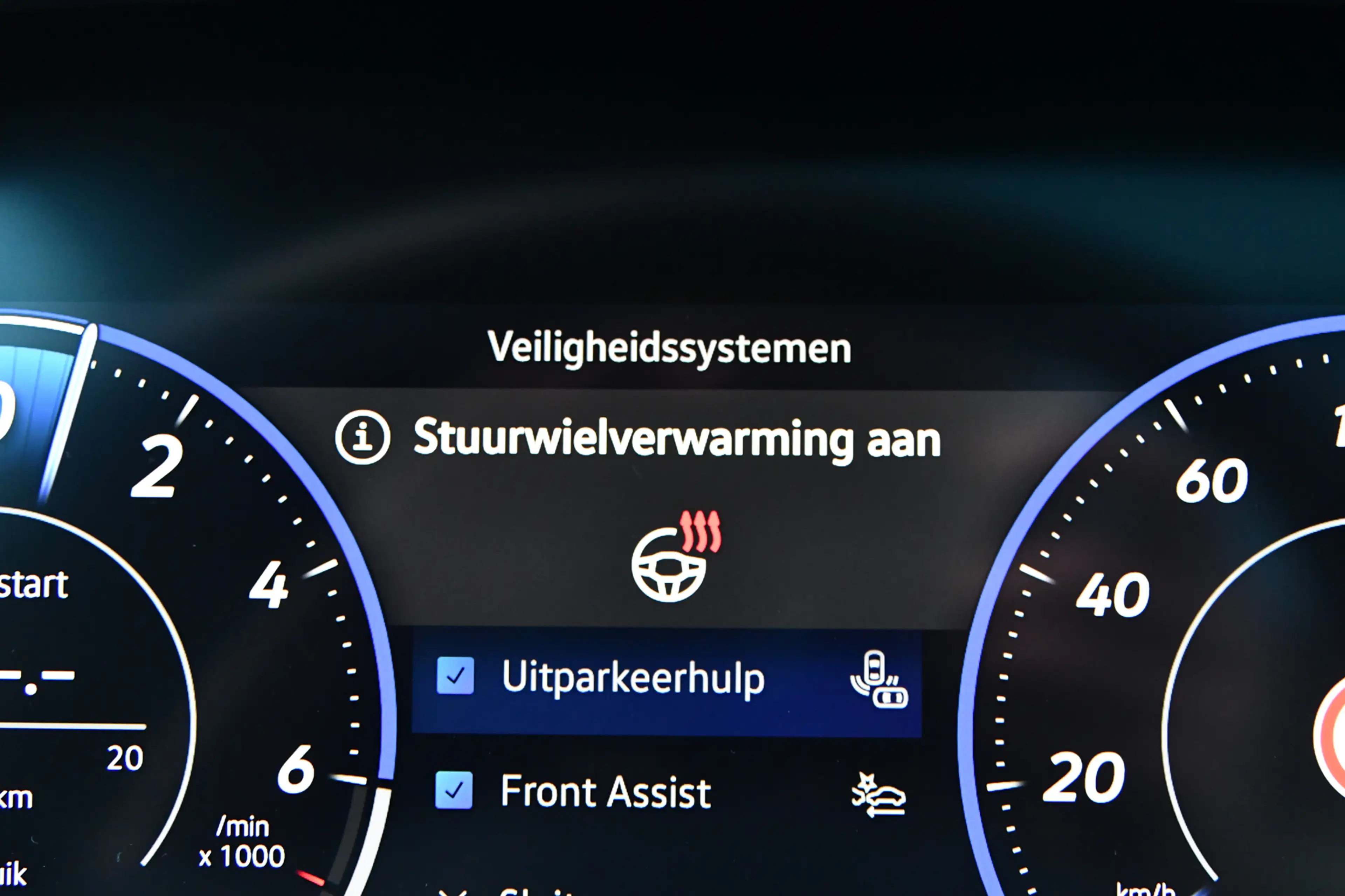 Volkswagen Touareg 3.0 TSi eHybrid 4MOTION R-Line, Nachtzicht, Massag — photo 37