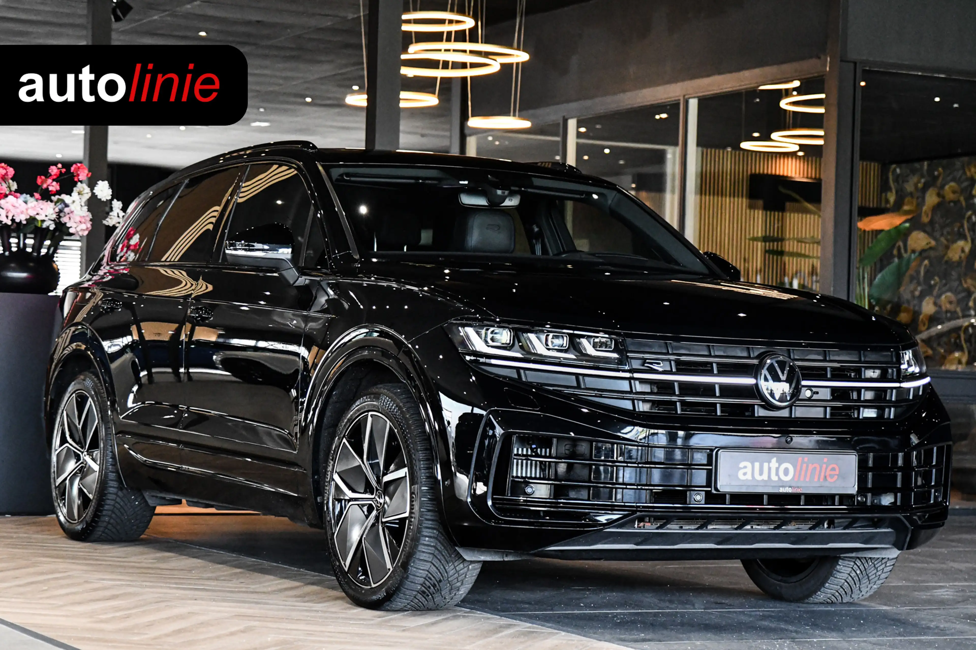 Volkswagen Touareg 3.0 TSi eHybrid 4MOTION R-Line, Nachtzicht, Massag