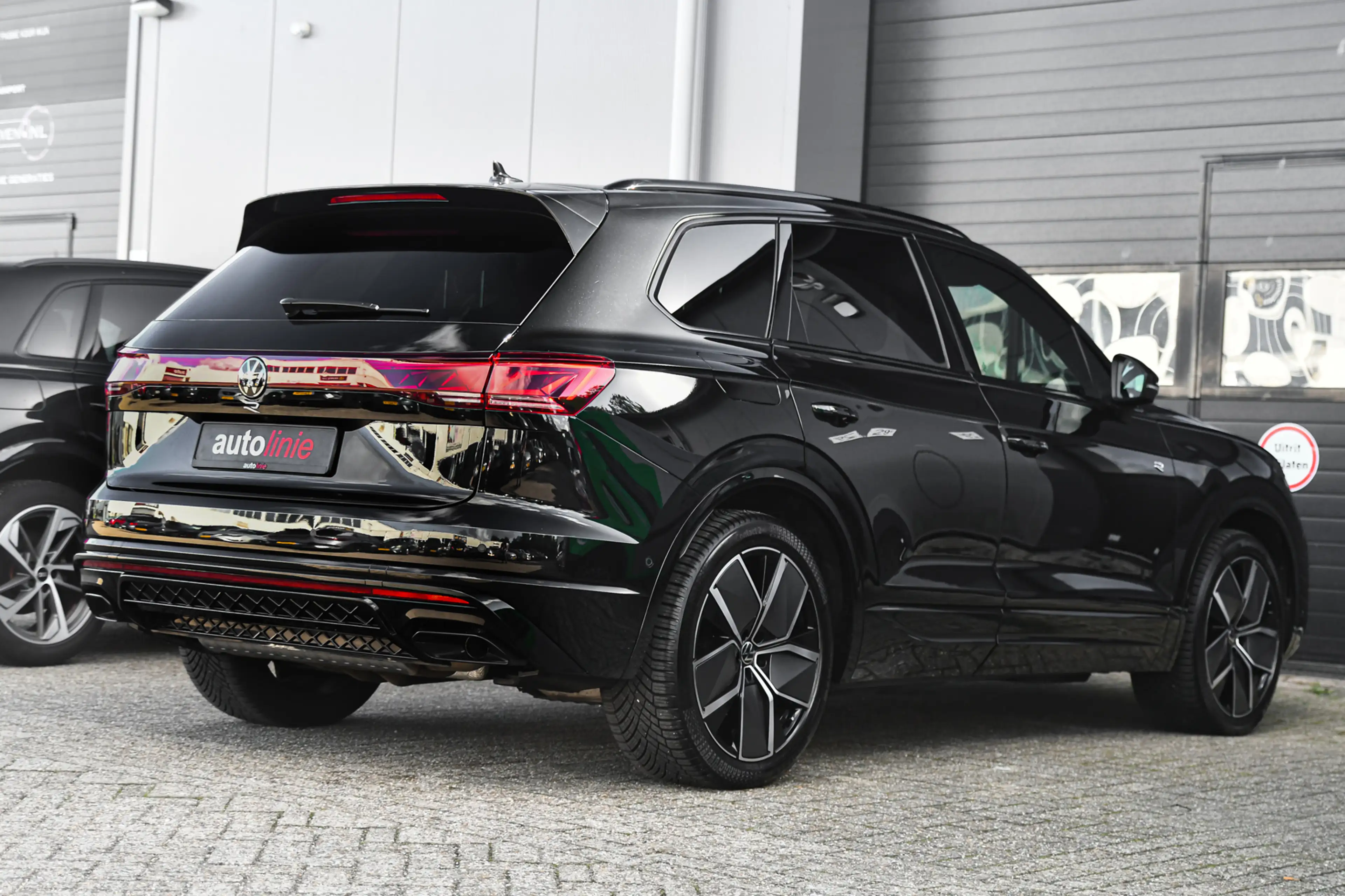 Volkswagen Touareg 3.0 TSi eHybrid 4MOTION R-Line, Nachtzicht, Massag — photo 9