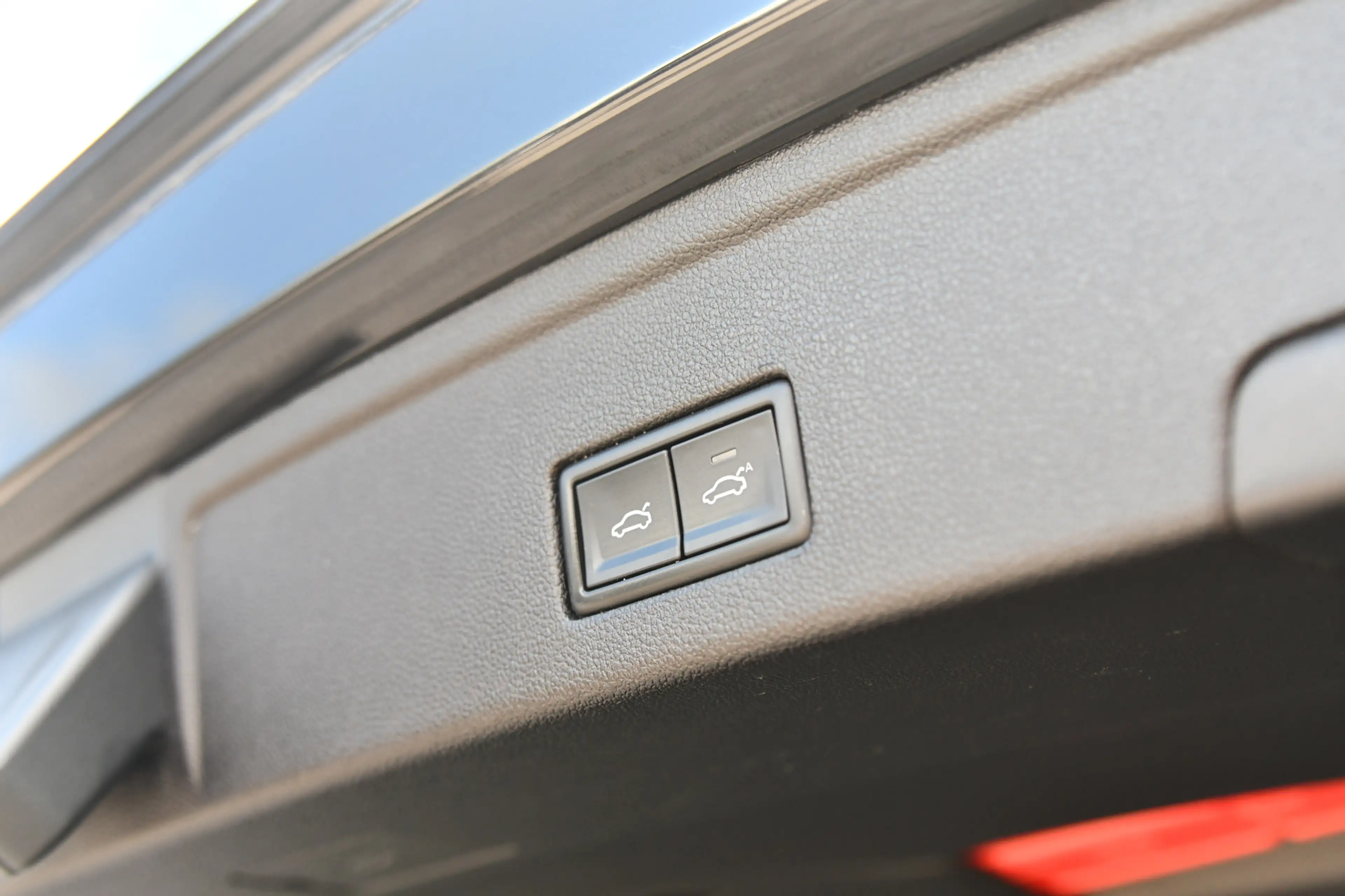 Volkswagen Touareg 3.0 TSi eHybrid 4MOTION R-Line, Nachtzicht, Massag — photo 15