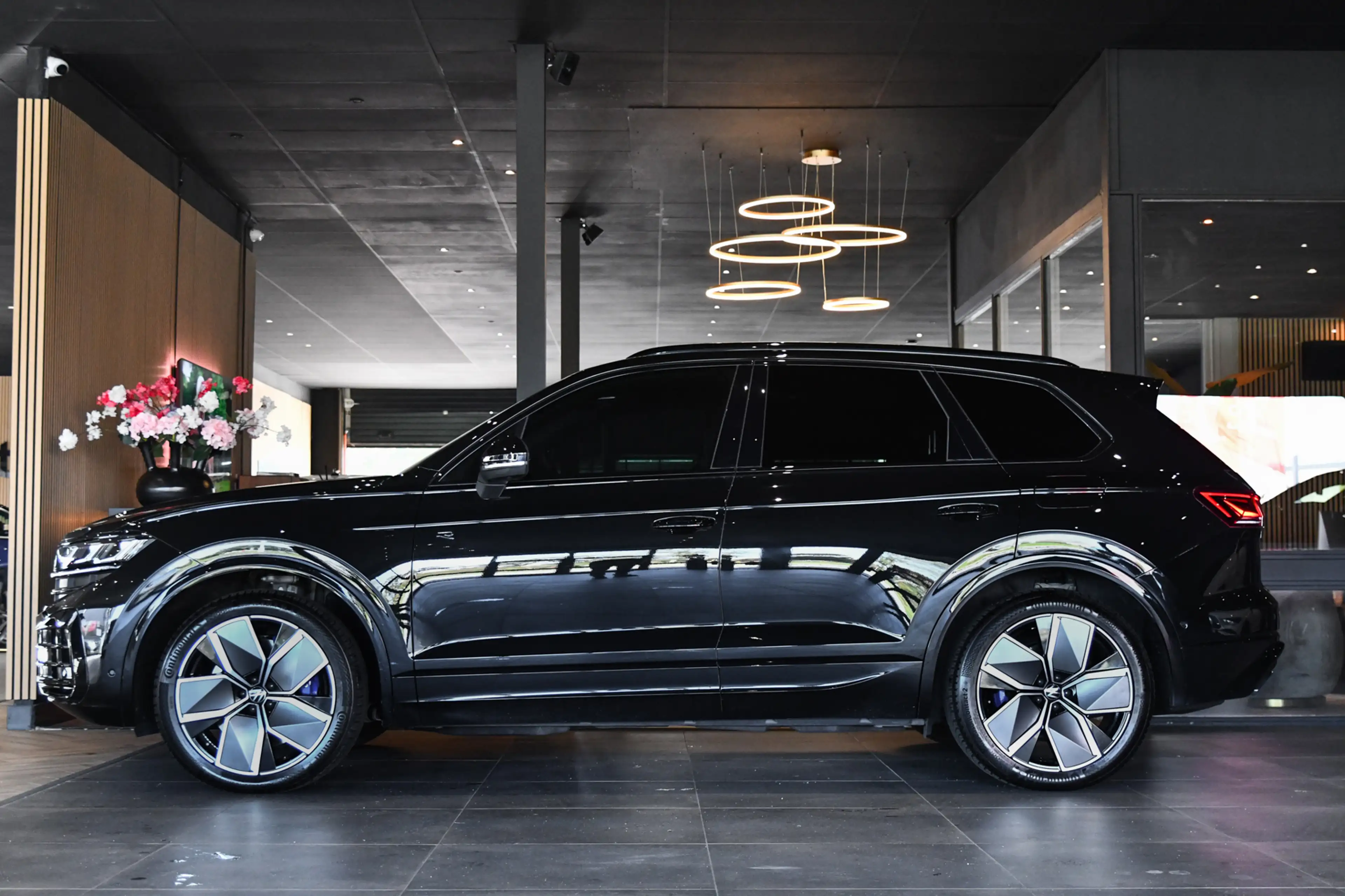 Volkswagen Touareg 3.0 TSi eHybrid 4MOTION R-Line, Nachtzicht, Massag — photo 5