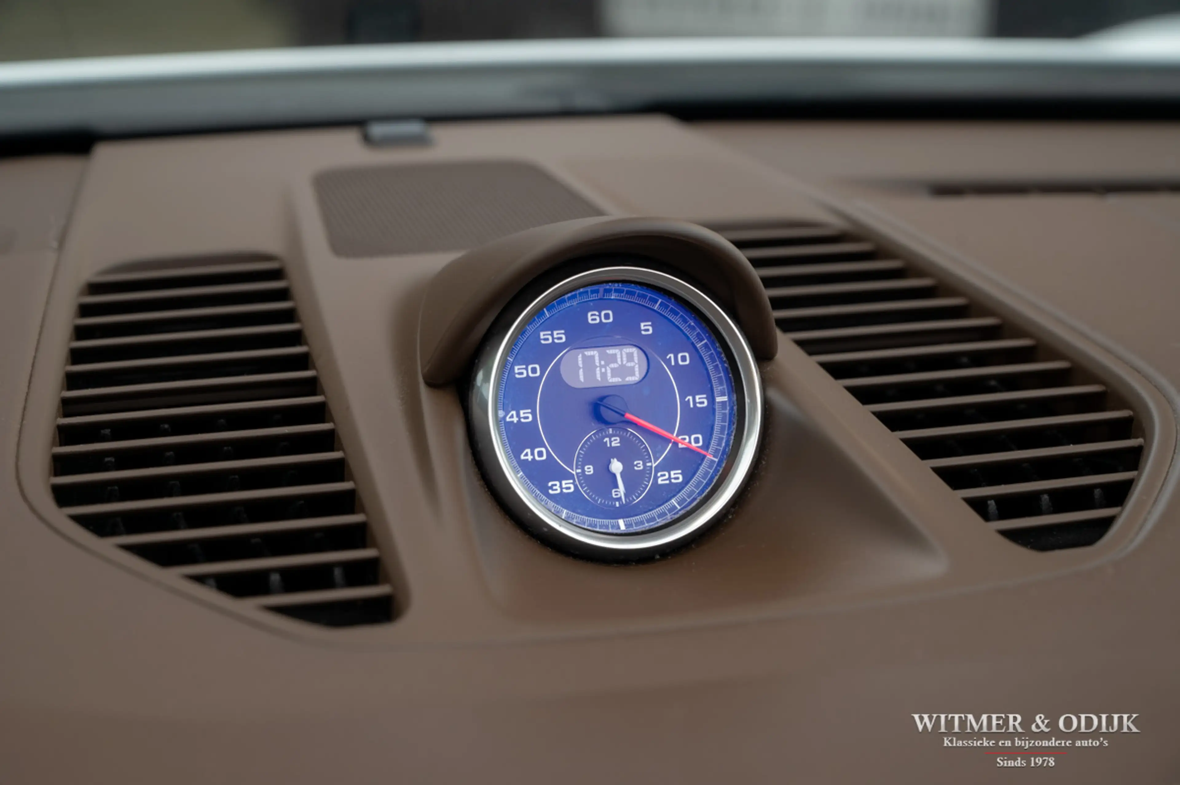 Porsche 991 Cabrio 3.0 Carrera 4S Carrera Powerkit (GTS Specs) — photo 31