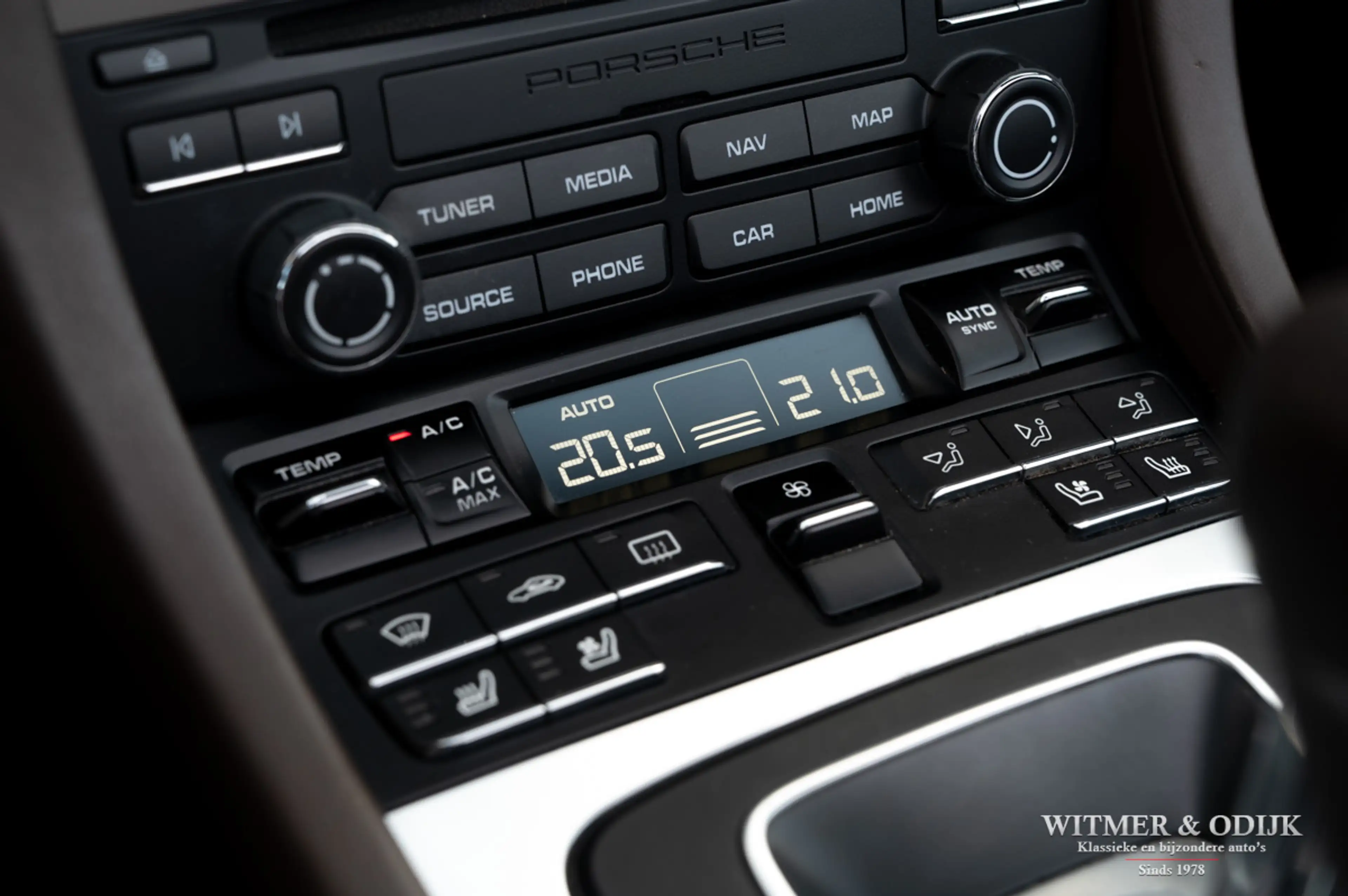 Porsche 991 Cabrio 3.0 Carrera 4S Carrera Powerkit (GTS Specs) — photo 27