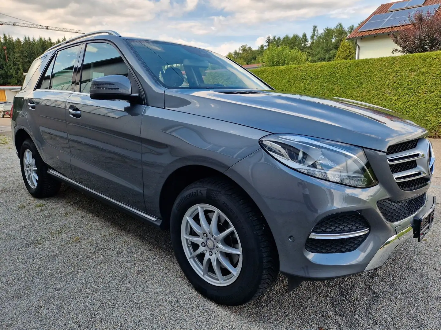 Mercedes-Benz GLE 250 GLE -Klasse  250 d 4Matic Grau - 2
