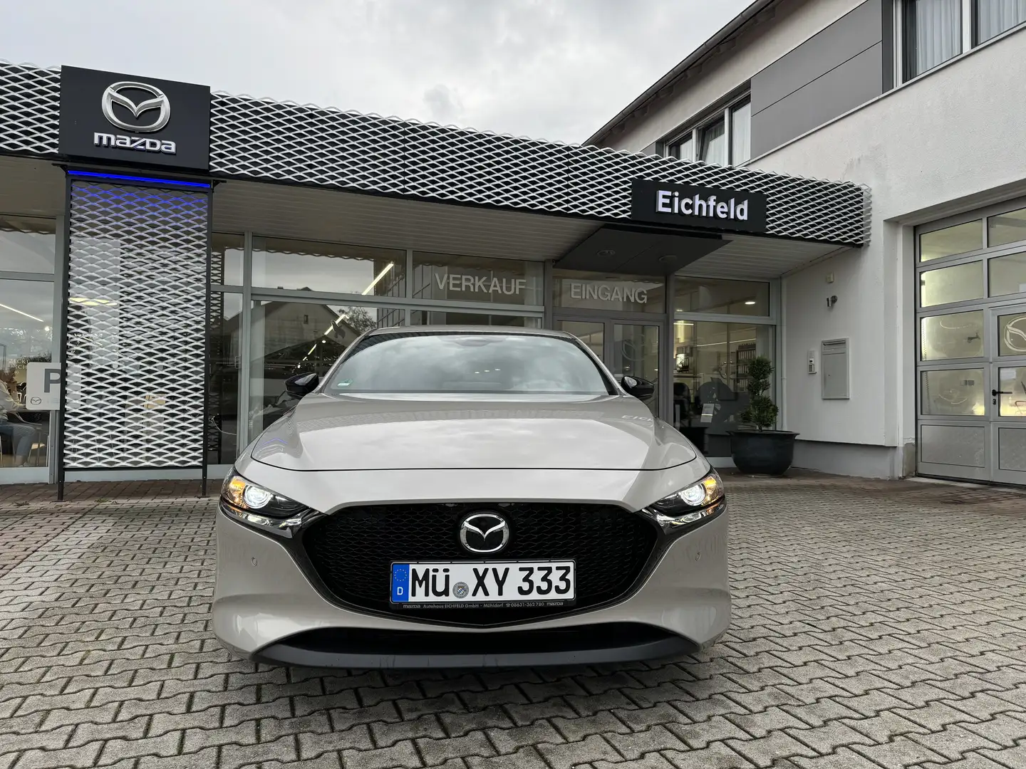 Mazda 3 2024 2.0L e-SKYACTIV G 150ps 6MT FWD Homura Beige - 1