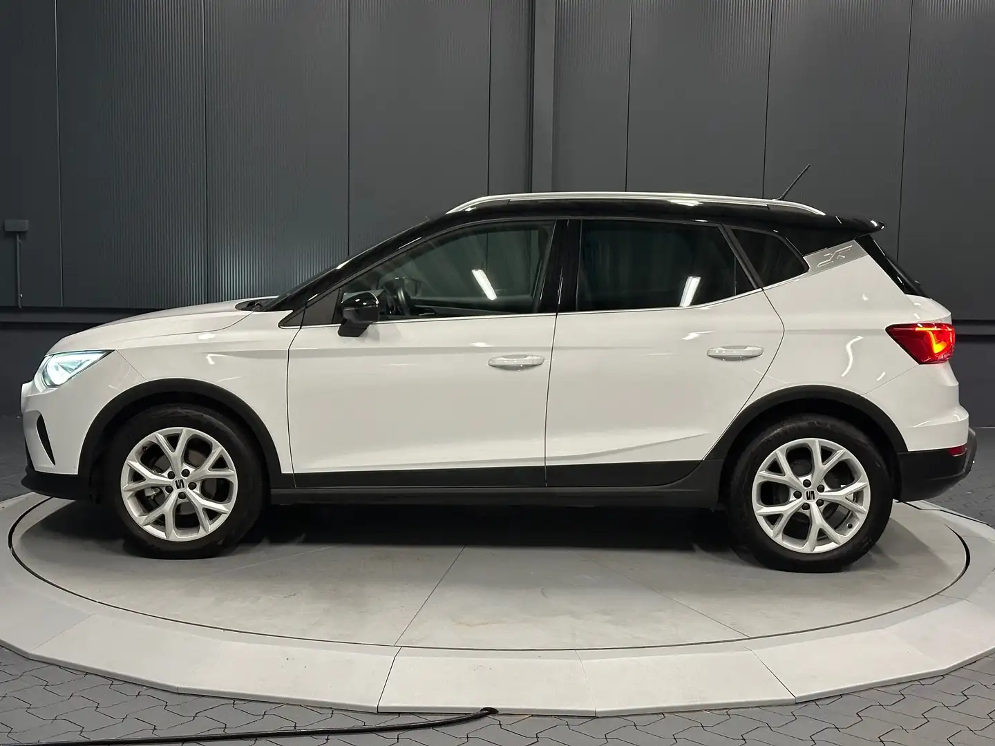 SEAT Arona FR-Line *CarPlay*LED*ACC*VIRTUAL*GARANTIE* Weiß - 2