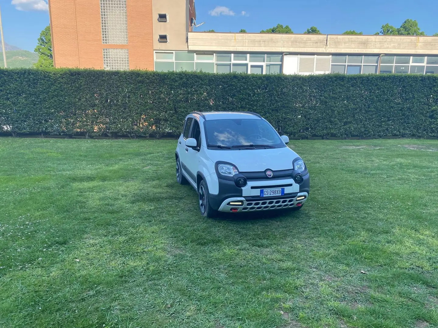 Fiat Panda 1.0 70cv hybrid cross Weiß - 2