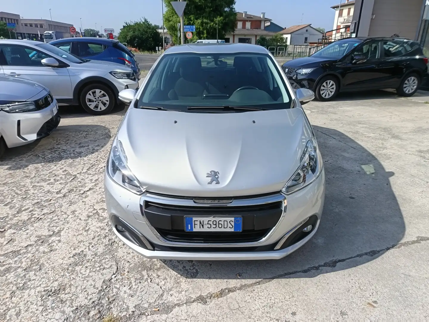 Peugeot 208 208 5p 1.6 bluehdi Allure 75cv Argento - 1