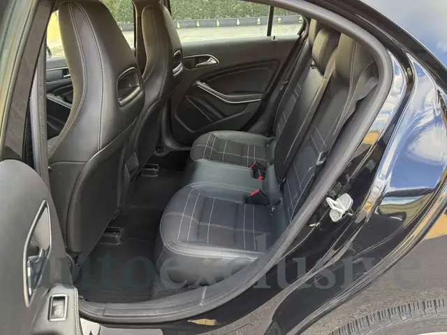 Mercedes-Benz A view 11