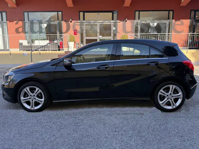 Mercedes-Benz A view 2