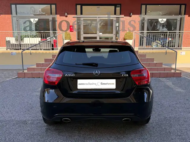 Mercedes-Benz A view 4