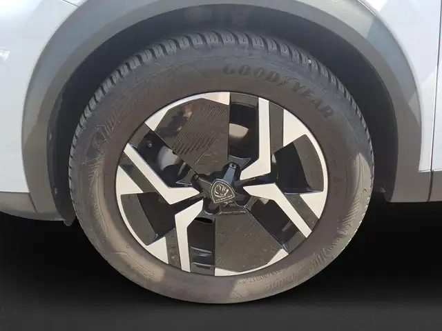 Peugeot 2008 view 7