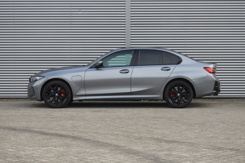 BMW 330 3 Serie 330e M Sport Automaat / Schuif-kanteldak / — photo 5