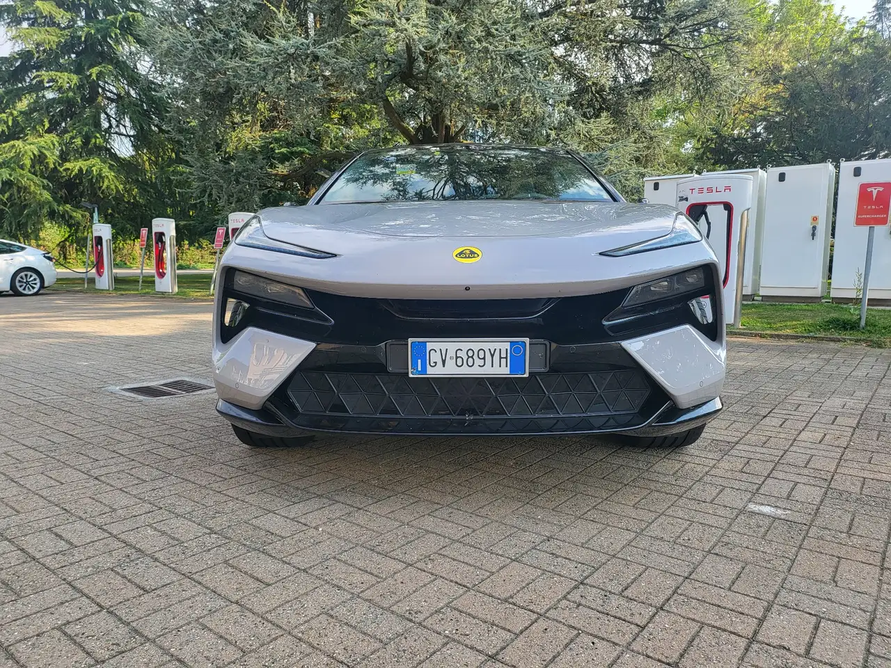 Lotus Eletre 2024