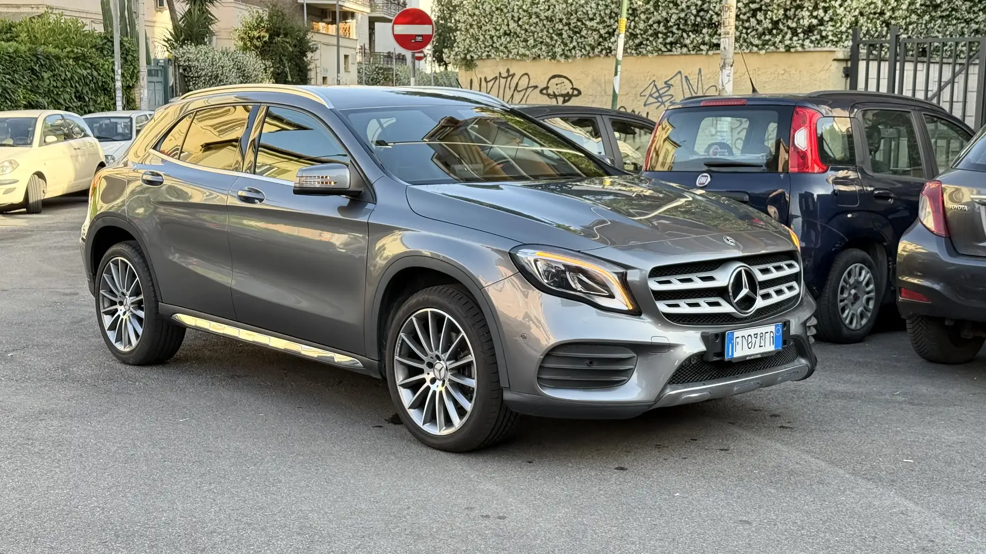 Mercedes-Benz GLA 250 Executive auto allestimento AMG - 1