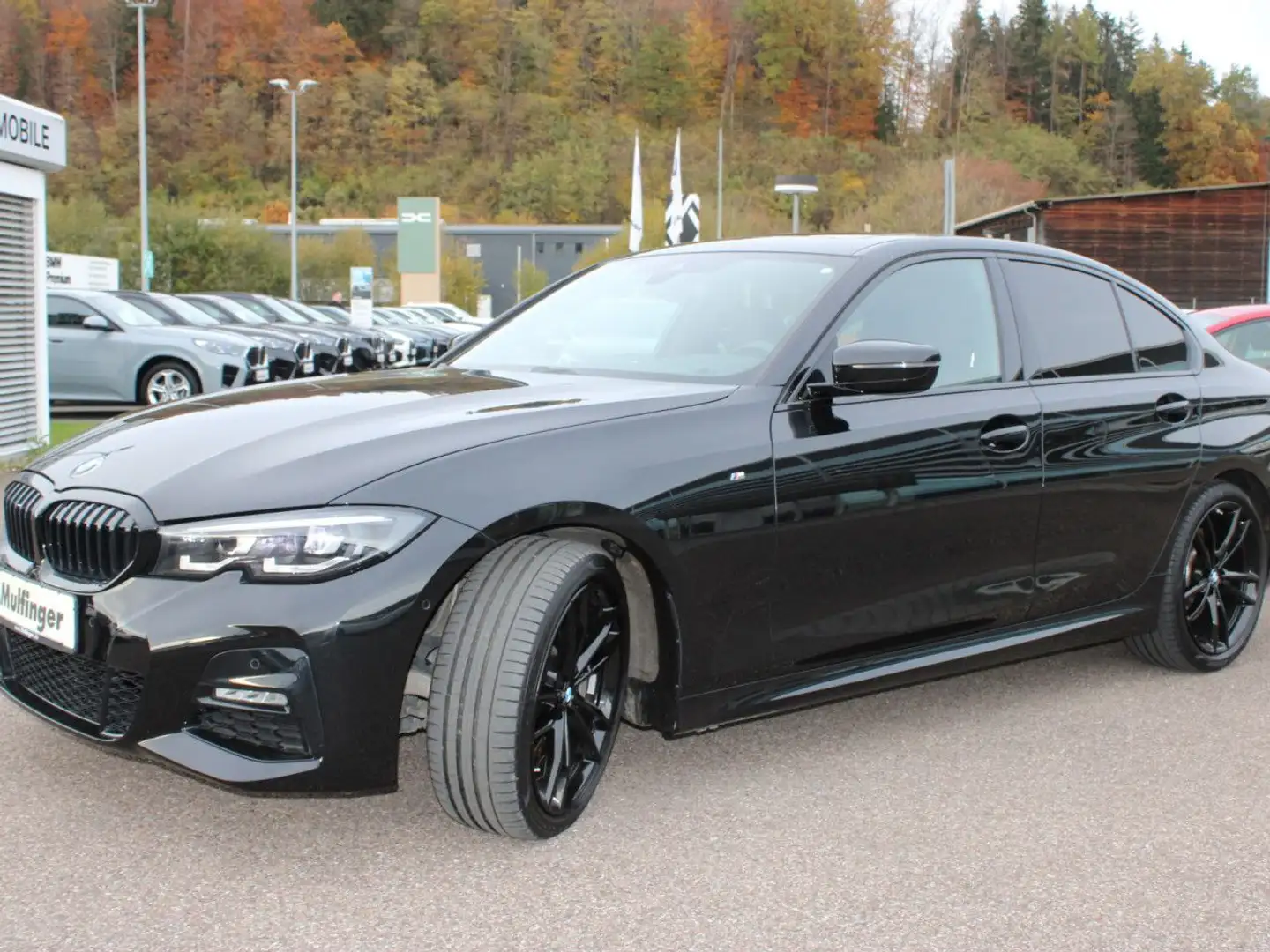 BMW 330 i Lim xDrive MSport AHK Standhzg HiFi Glasd LED Schwarz - 2