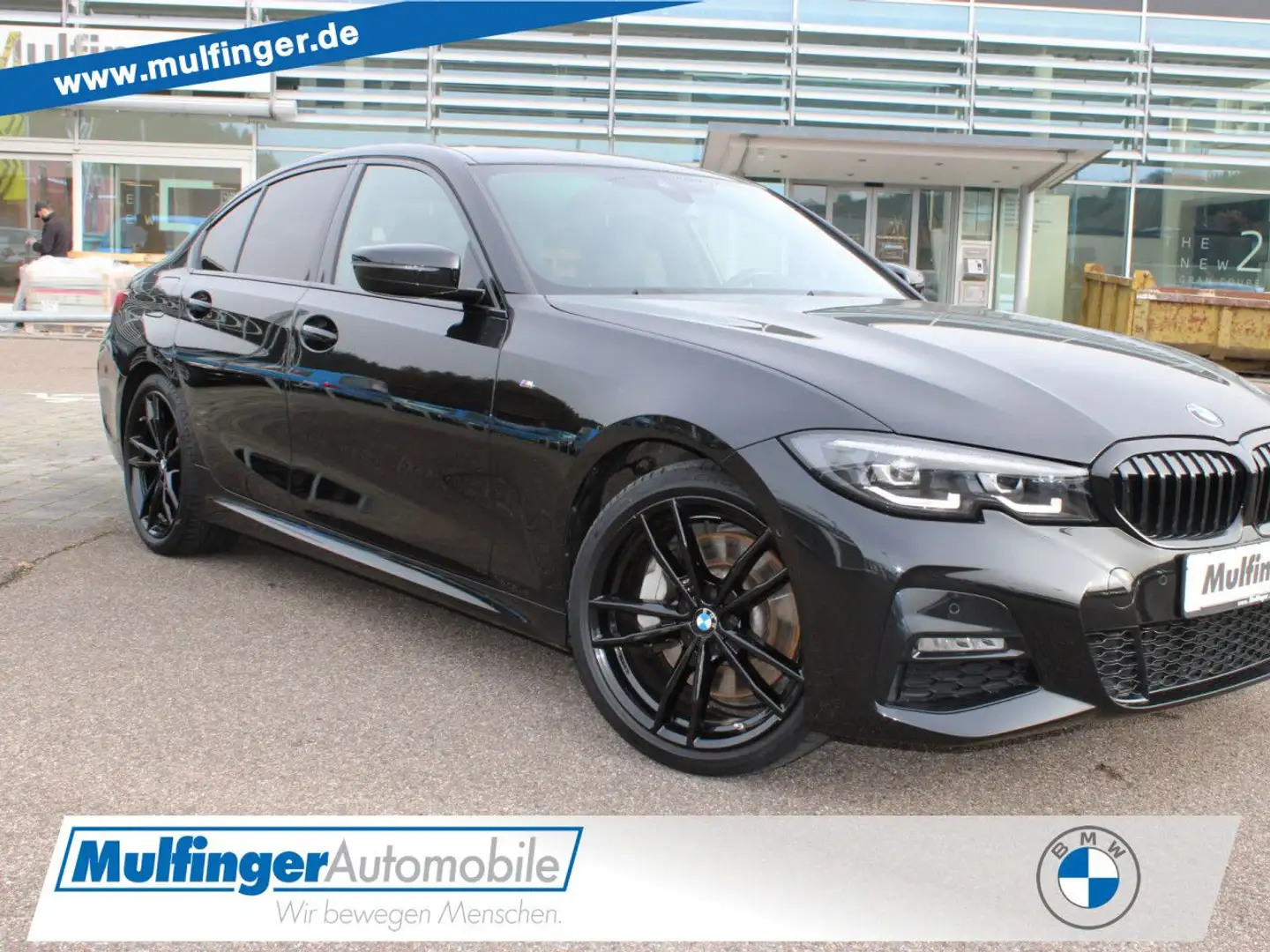 BMW 330 i xDr. M Sport AHK Standheiz. HiFi Glasd LivePr Schwarz - 1