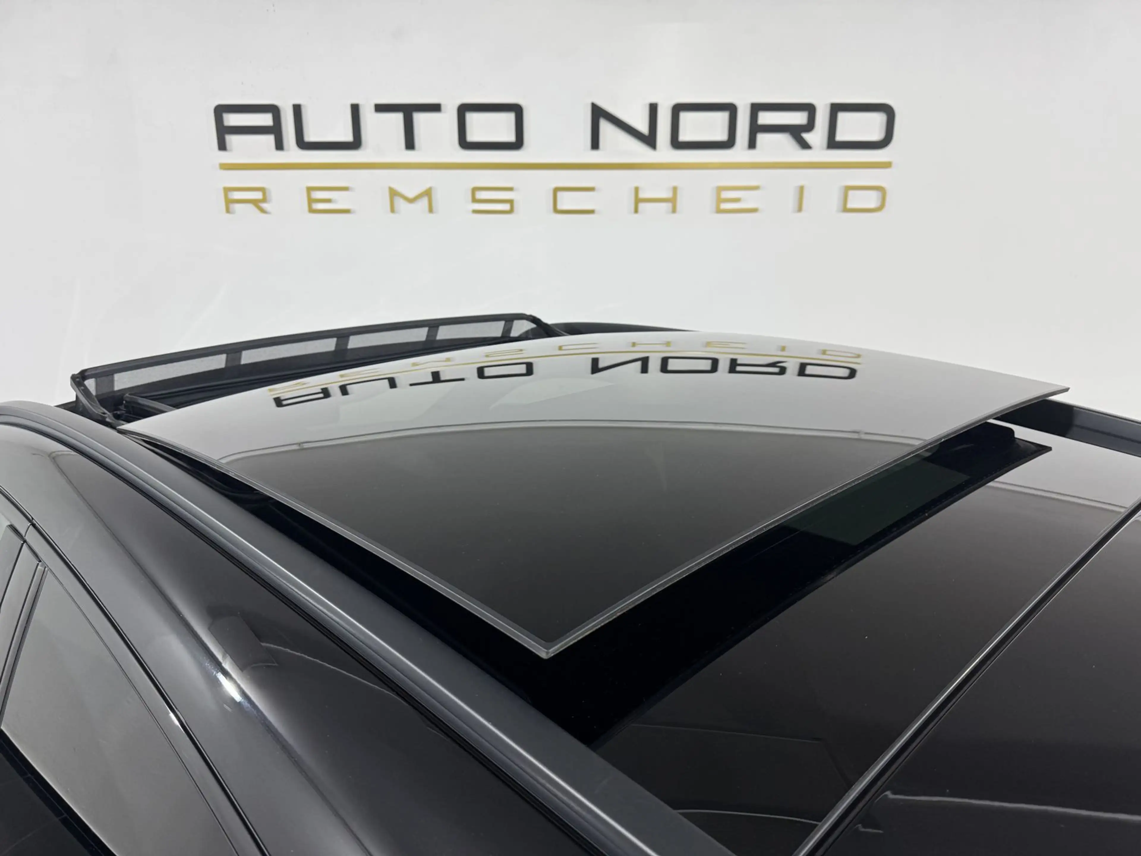 Mercedes-Benz GLA 250 e AMG*1.Hand*Pano*360°*Ambiente*DCT* — photo 10