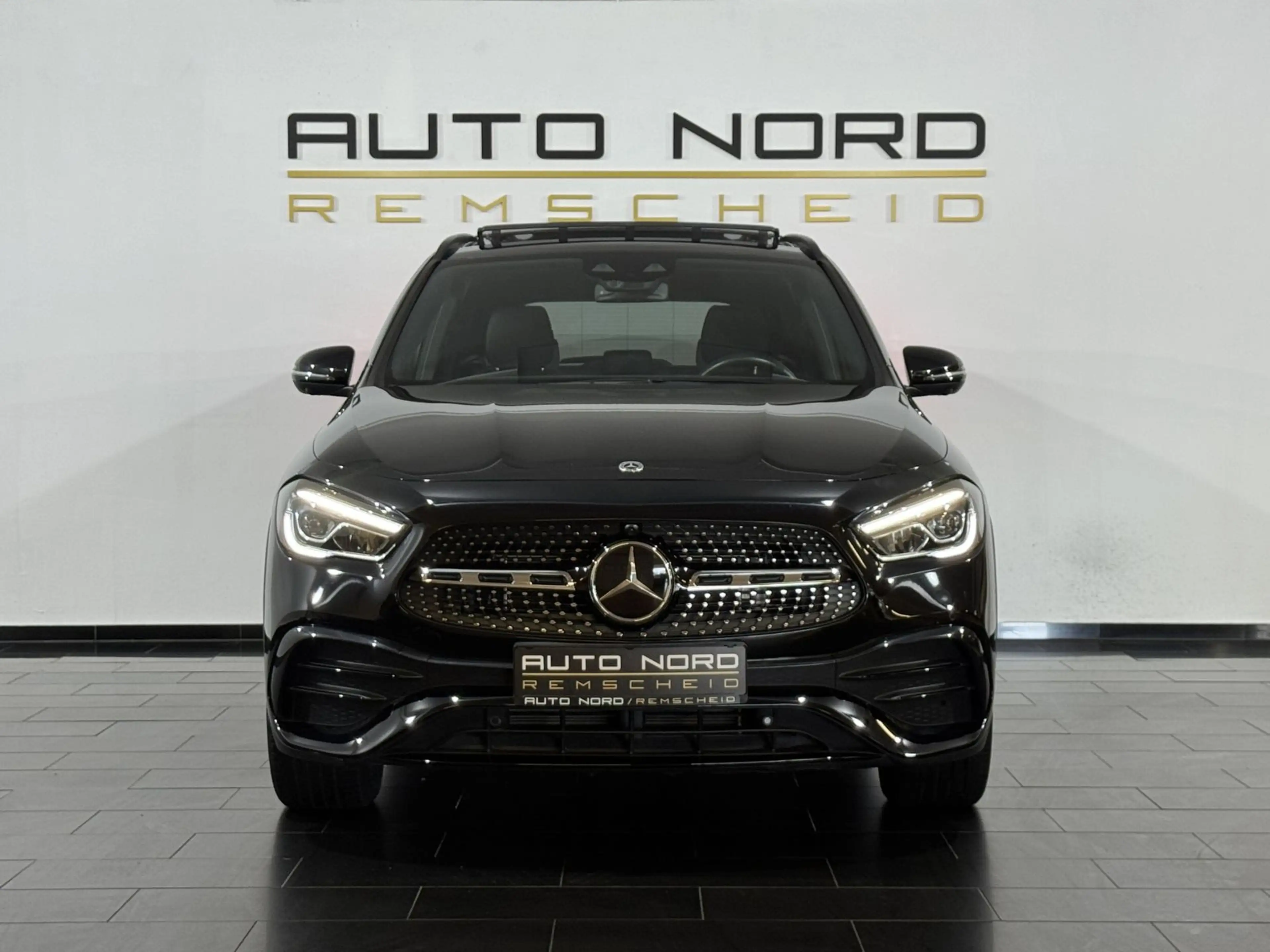 Mercedes-Benz GLA 250 e AMG*1.Hand*Pano*360°*Ambiente*DCT* — photo 2