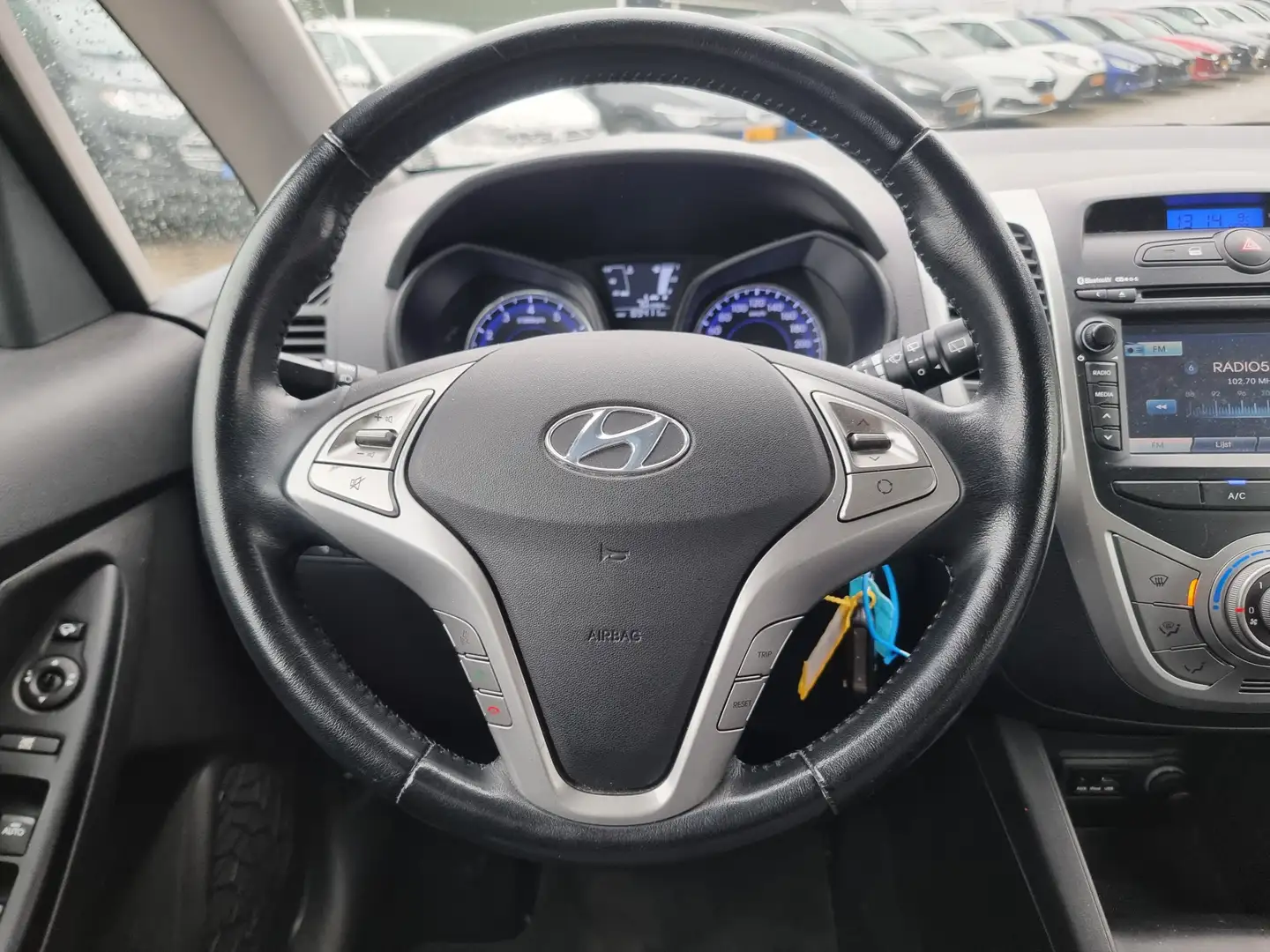 Hyundai iX20 1.4i Go! | Achteruitrijcamera | Trekhaak Wit - 2