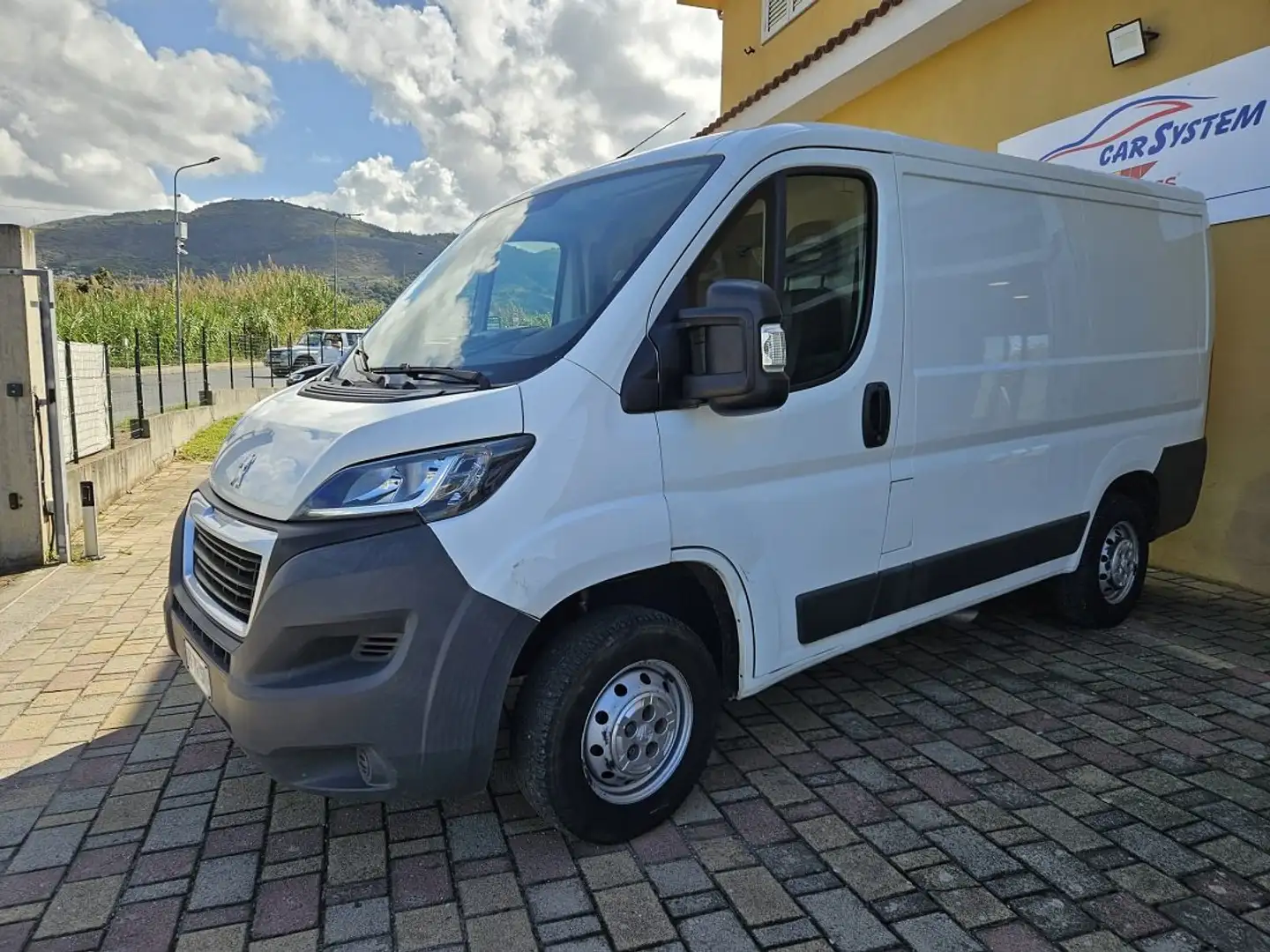 Peugeot Boxer 330 PC- TN 2.0 BlueHDI 110CV Bianco - 1