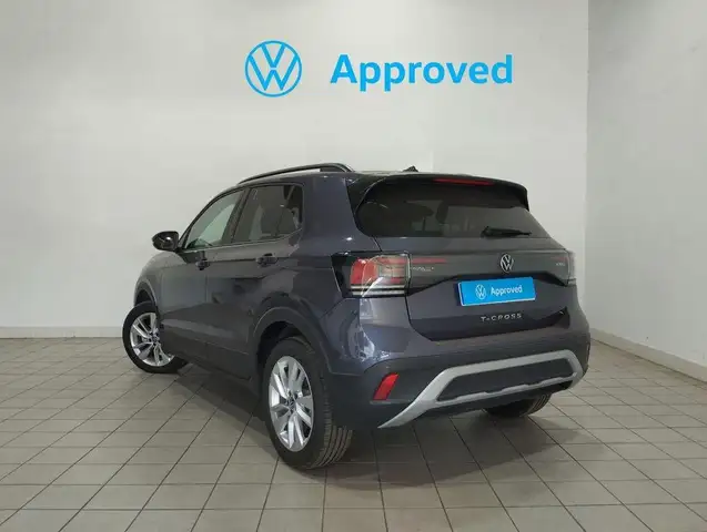 Volkswagen T-Cross view 2
